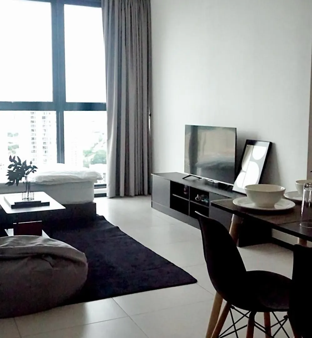 Urban Suites Nest 2Br New Unit 2 Free Carpark High Floor Nice View Unit George Town Apartment