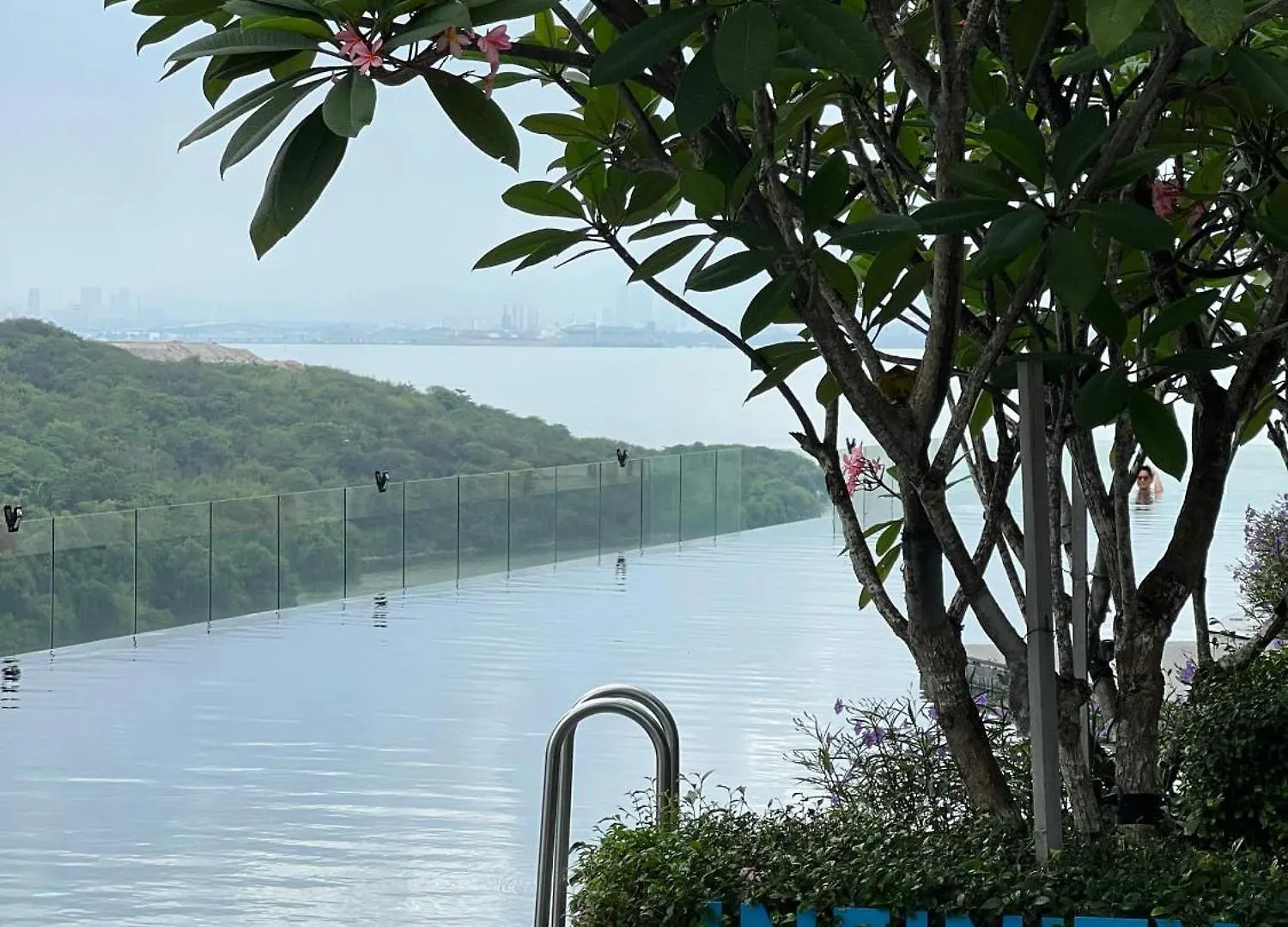 Urban Suites Nest 2Br New Unit 2 Free Carpark High Floor Nice View Unit جورج تاون 0*,